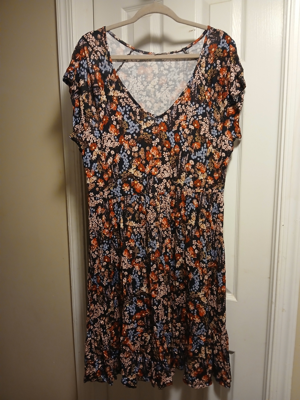 Lascana Floral V-Neck Women’s Dress in Black with Orange & Blue Flowers Sz.48 L
